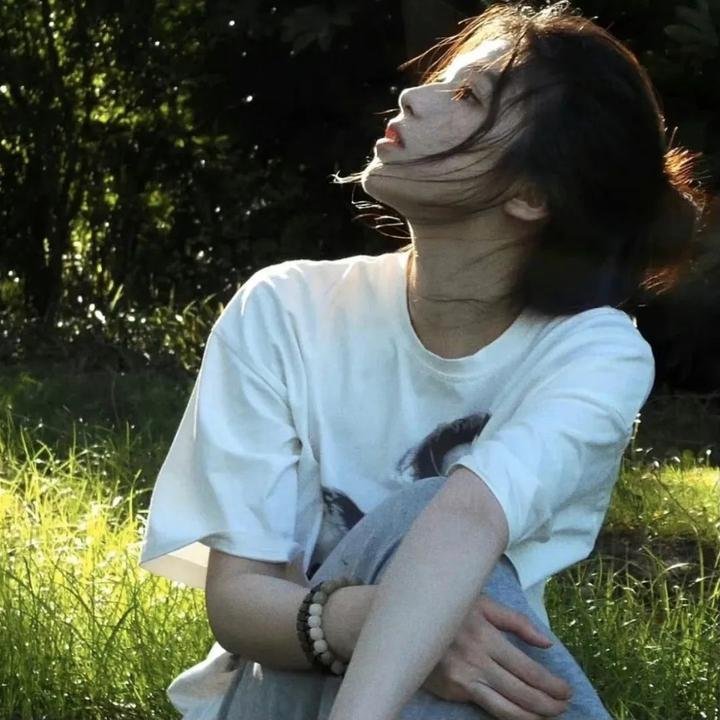 采蘑菇的夫妻